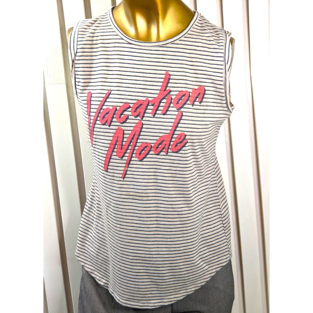 Zoe+Liv Sleeveless Vacation Mode Graphic Horizontal Striped White Top Size Small